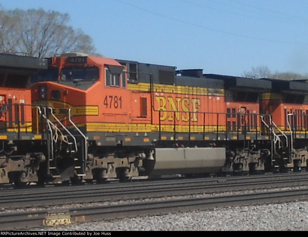 BNSF 4781